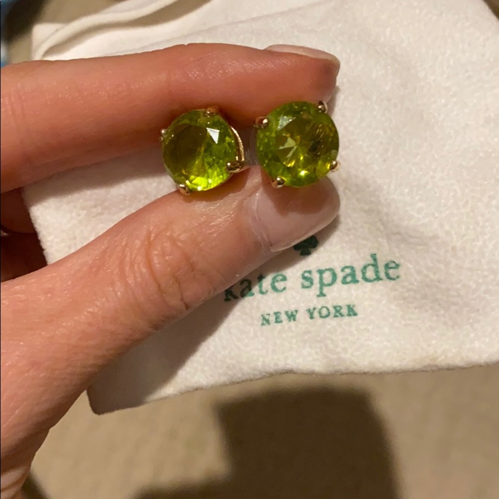 KATE SPADE green and gold stud earrings
